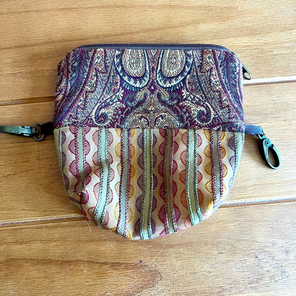 Boho belt bag. Super cute in excellent condition.